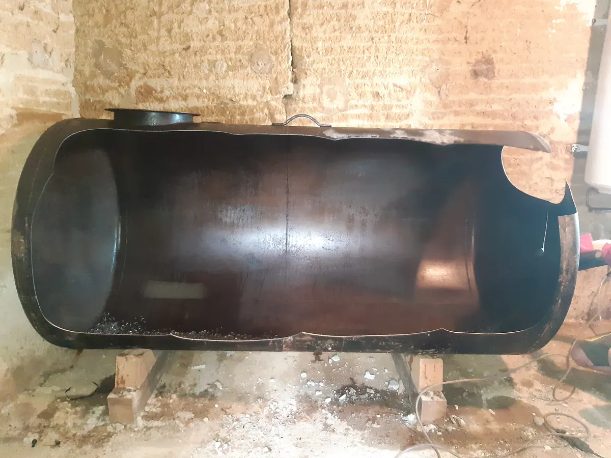 Cuve ouverte et nettoyée